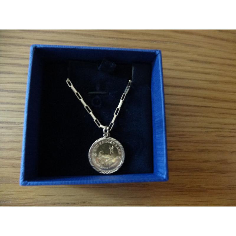 1985 1/10,KRUGGERAND COIN AND MOUNT AND CHAIN