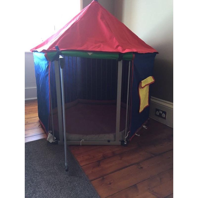 BABYDAN HEXAGONAL PLAYPEN / ROOM DIVIDER AND TENT