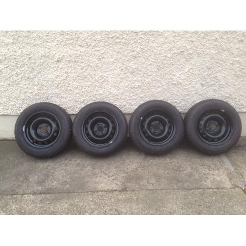 14" Citroen C2 Steel Wheels With Nearly New Michelin Tyres