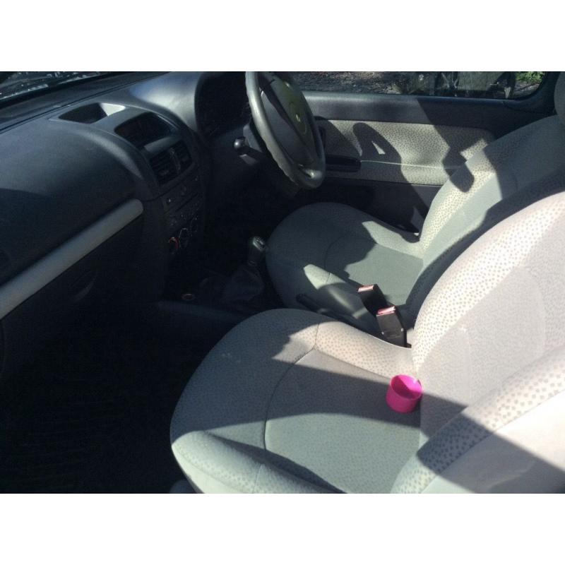 2005 Renault Clio full years mot 96000 miles fully serviced other cheap cars available