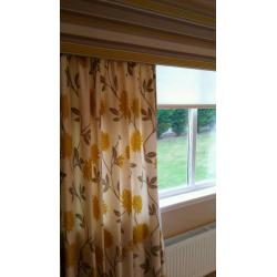 Lounge curtains