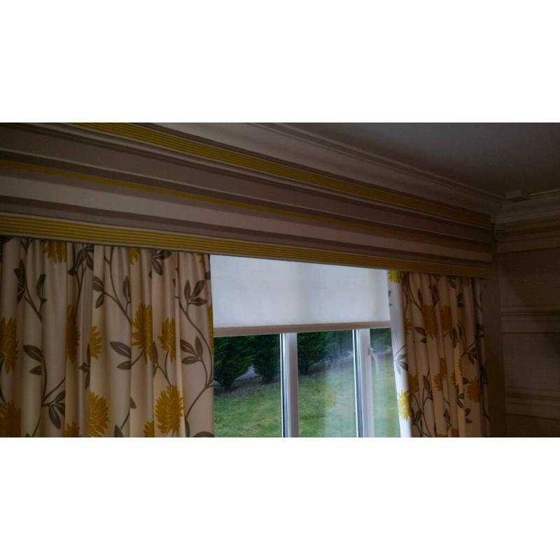 Lounge curtains