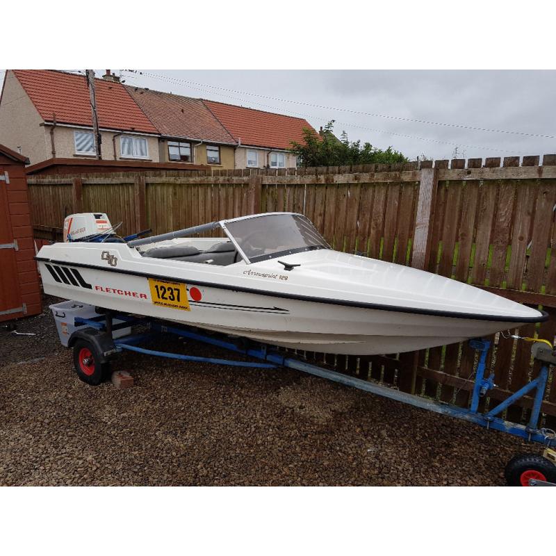 Fletcher ArrowSprint 129 speedboat