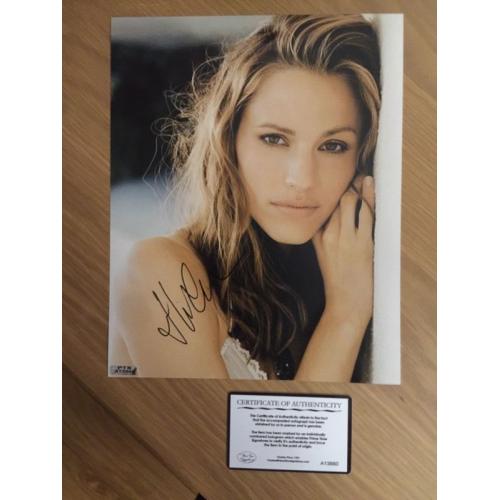 Genuine signed 10 X 8" photo of JENNIFER LAWRENCE certified authentic card included Autograph