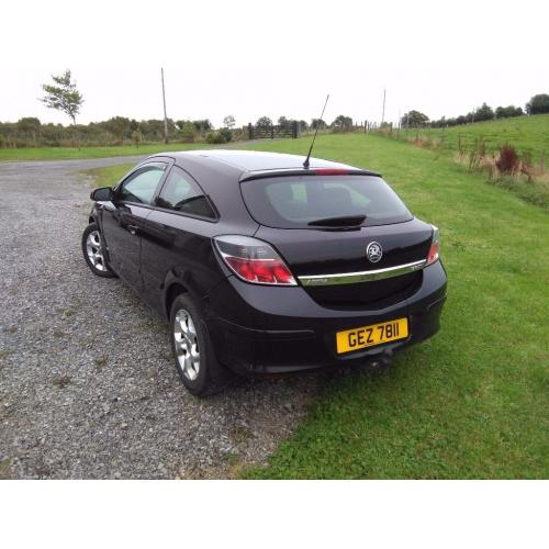 Vauxhall astra 3 door black