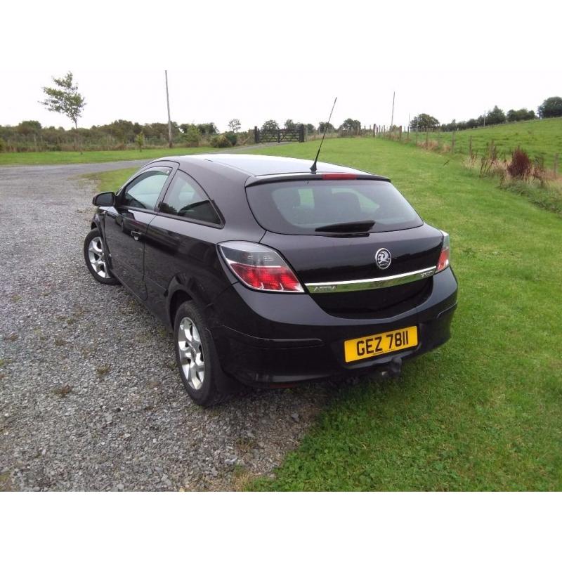Vauxhall astra 3 door black