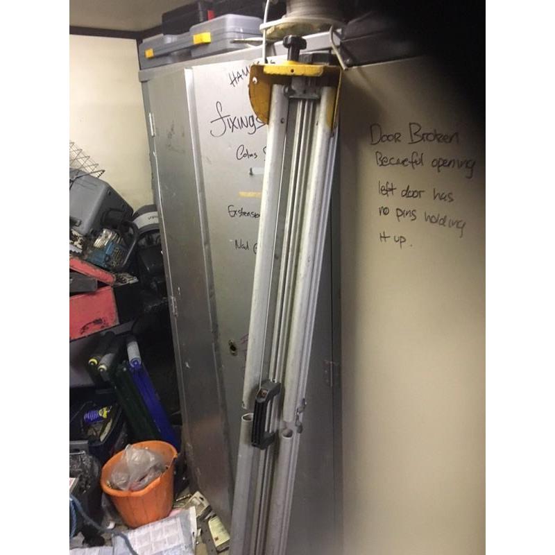 Dewalt saw table