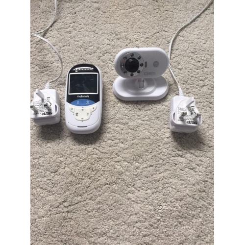 Motorola MBP27T Digital Video Baby Monitor with No-Touch IR Sensor
