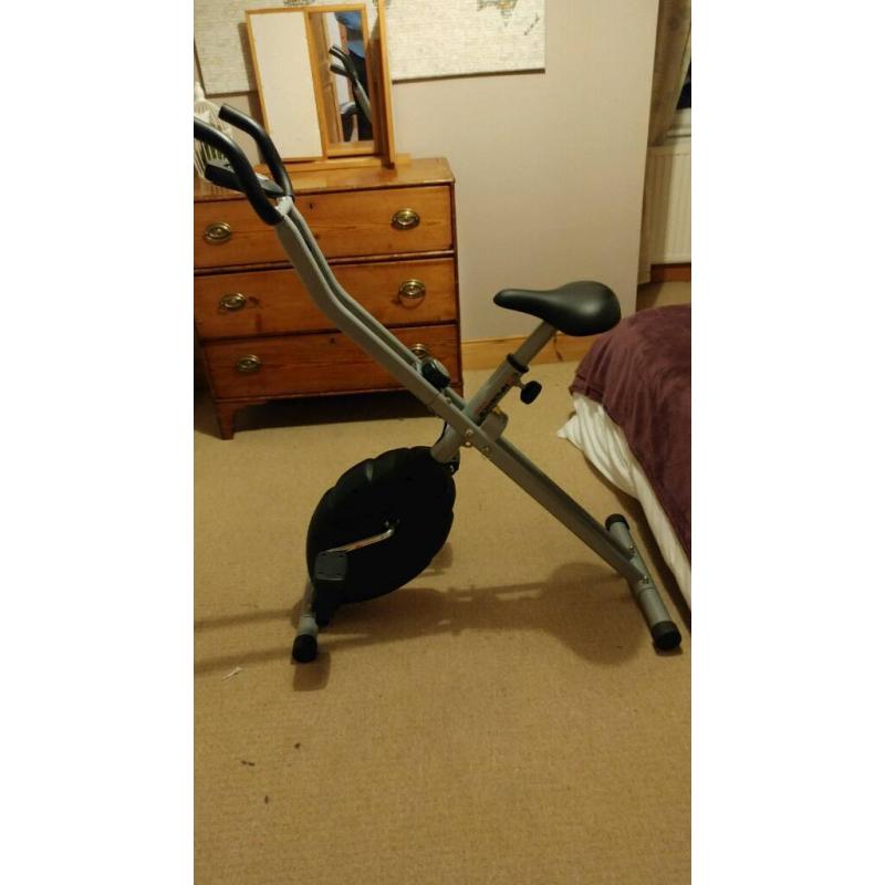 Folding exercise bike
