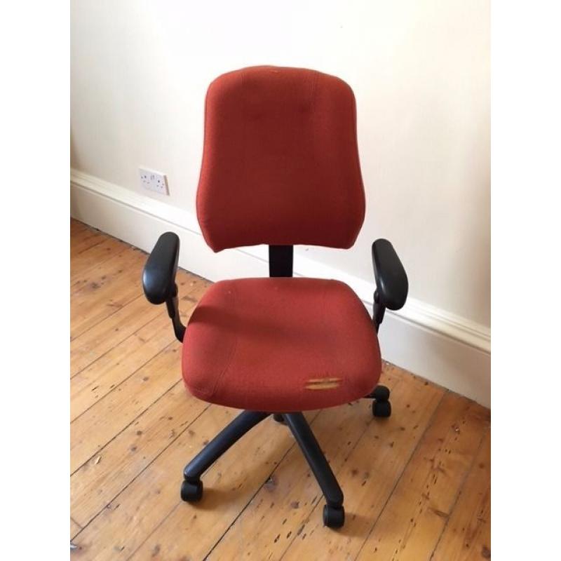 Free office chair - ideal for students!