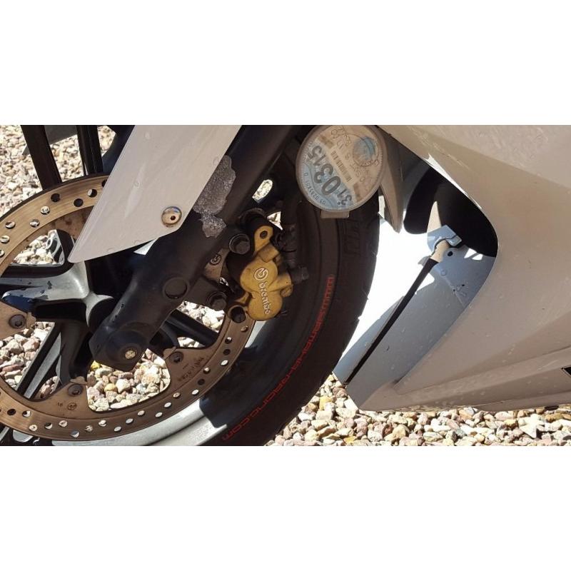 Yamaha Yzfr125 yzf r125 bargin. 6400 miles.