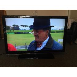 40" SAMSUNG LE40C530F1W HD LCD TV WITH BUILT IN FREEVIEW IN GREAT CONDITION.