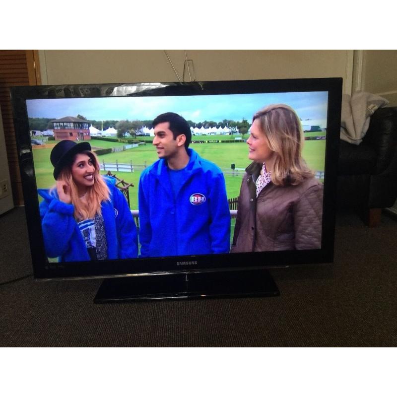 40" SAMSUNG LE40C530F1W HD LCD TV WITH BUILT IN FREEVIEW IN GREAT CONDITION.