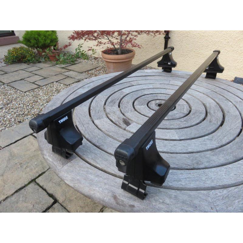 Thule roof bars for saloon