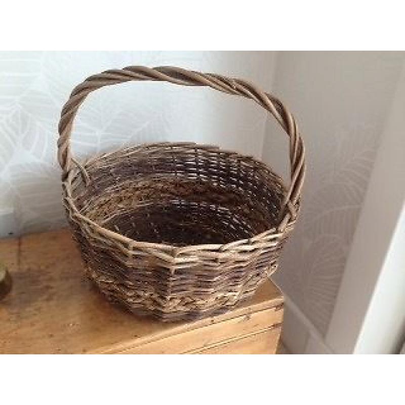 Wicker shopping Basket