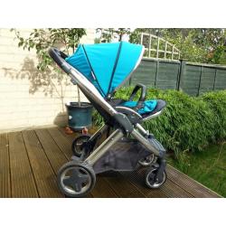 Oyster 2 complete travel system, only used for 6 months, excellent condition.