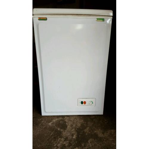 Chest freezer