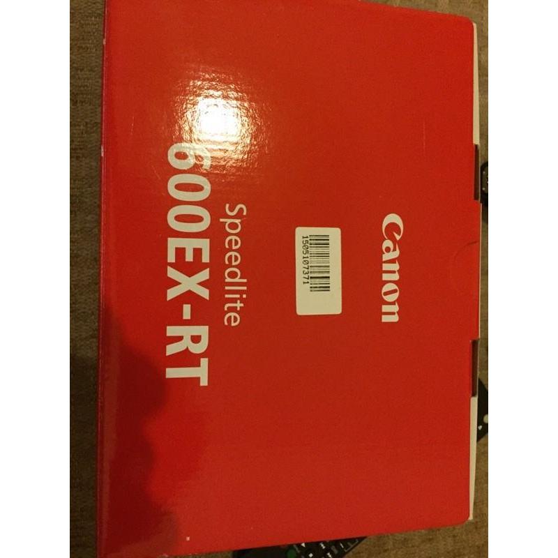 Canon 600 EX RT SPEEDLIGHT