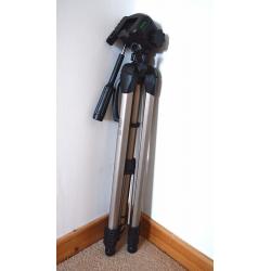 Camera Tripod - Hama Star 63