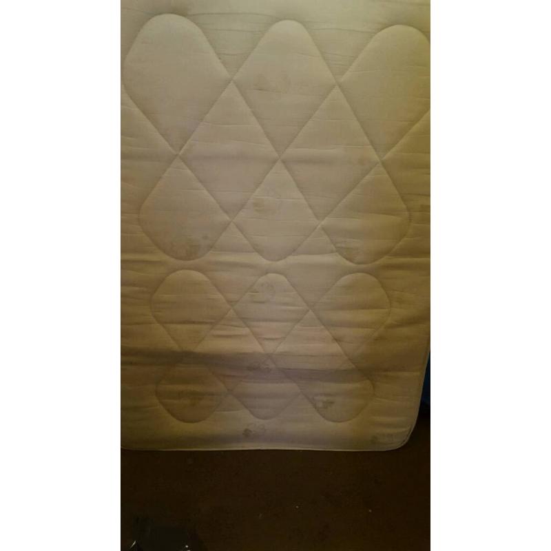 Free double mattress