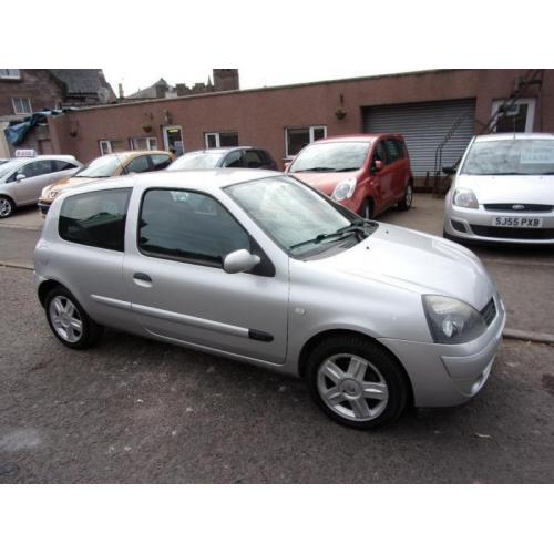RENAULT CLIO 1.2 campus sport 2005 Petrol Manual in Silver