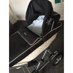 **REDUCED PRICE** Silver Cross Elegance Sleepover **2 Colours