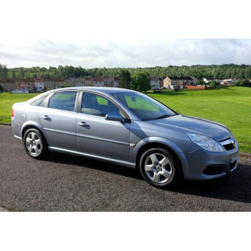 2007 Vauxhall Vectra 1.8 Exclusive 72000 miles Long MOT First to see will buy