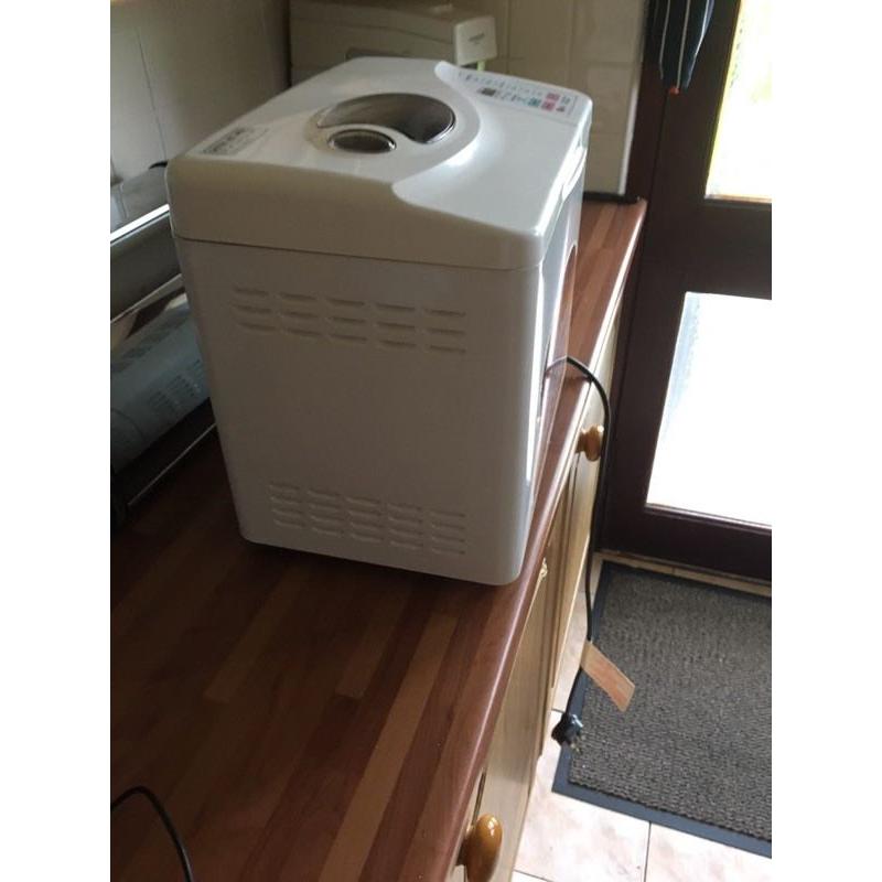 LG Breadmaker