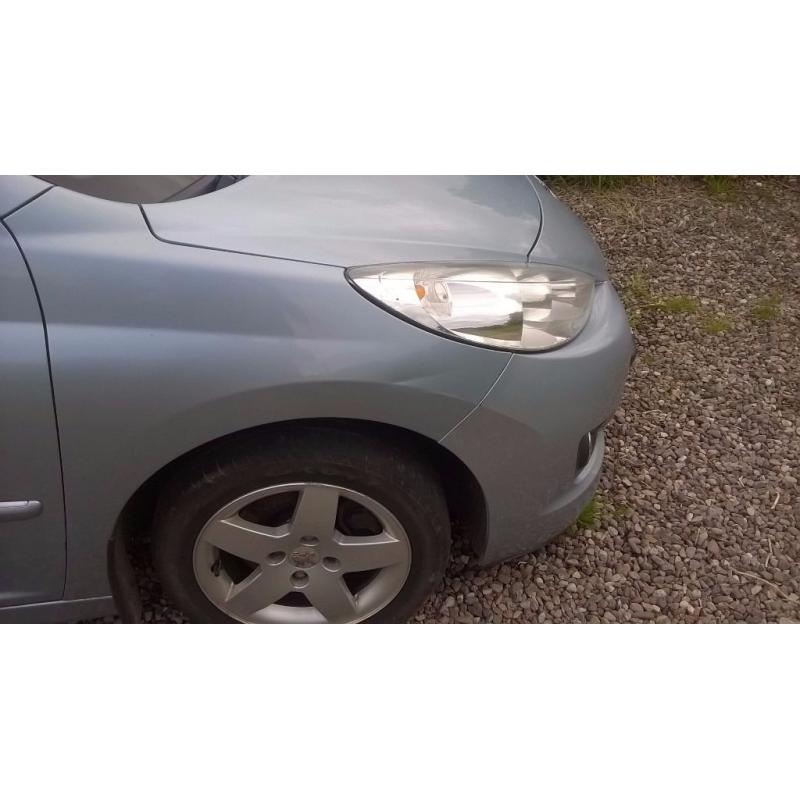 Peugeot 207 1.4 Sport, 5 door hatchback with private number plate first registered 2009.