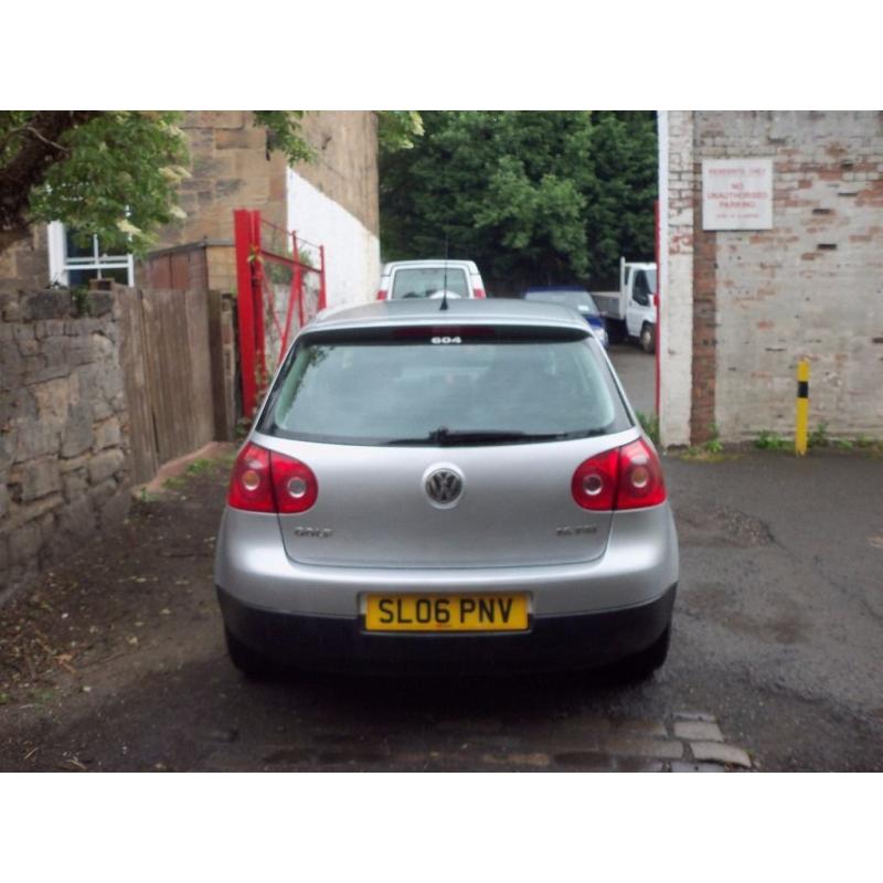 VOLKSWAGEN GOLF