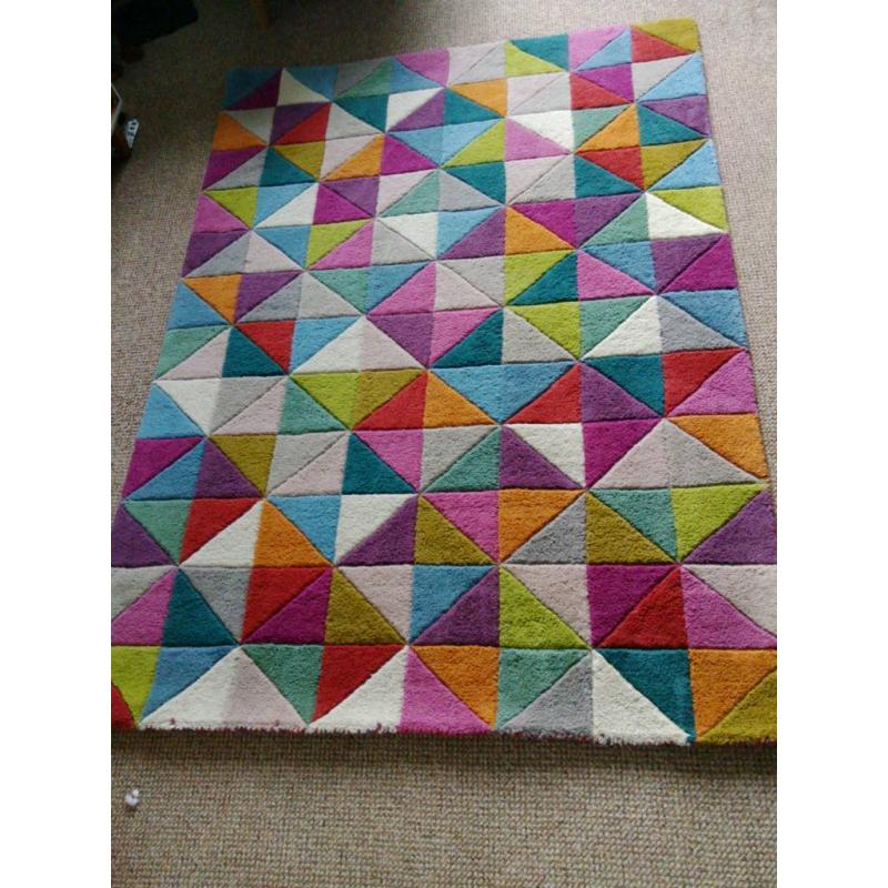 Used wool rug, excellent condition