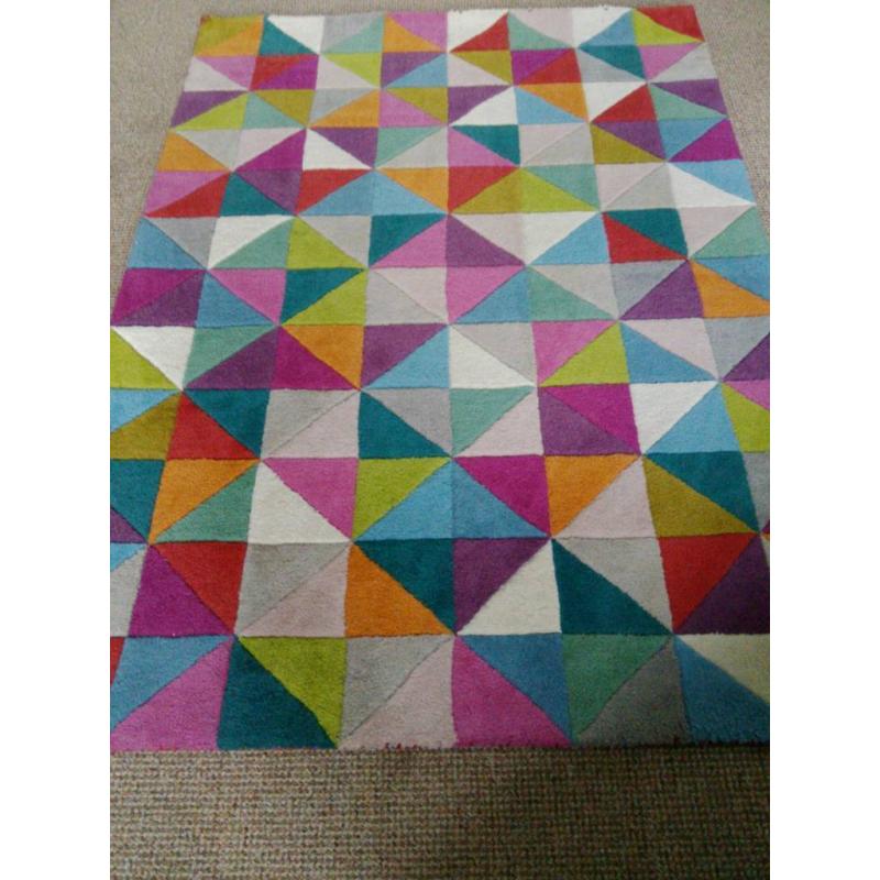 Used wool rug, excellent condition