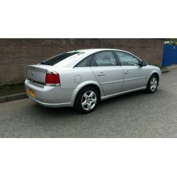 2007 Vectra Exlcusiv in Silver. April 2017 MOT. Mondeo Primera mazda passat.
