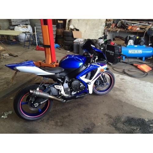Suzuki gsxr 600