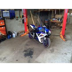 Suzuki gsxr 600