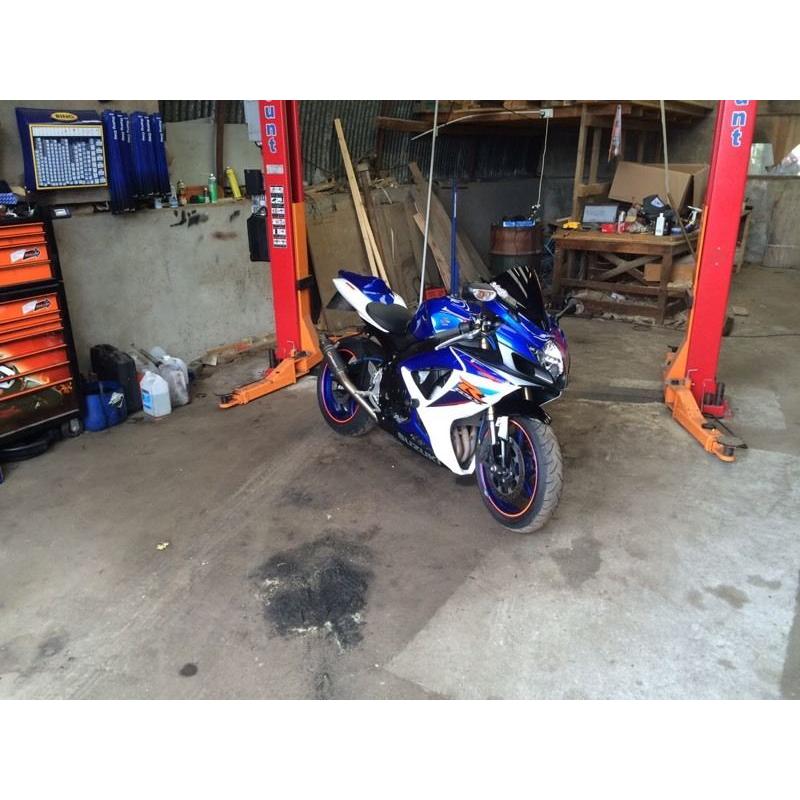 Suzuki gsxr 600
