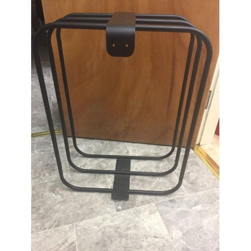 Wall mounted towel rail for salon