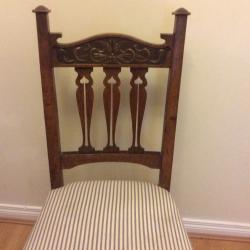 Set of 4 oak arts and crafts chairs