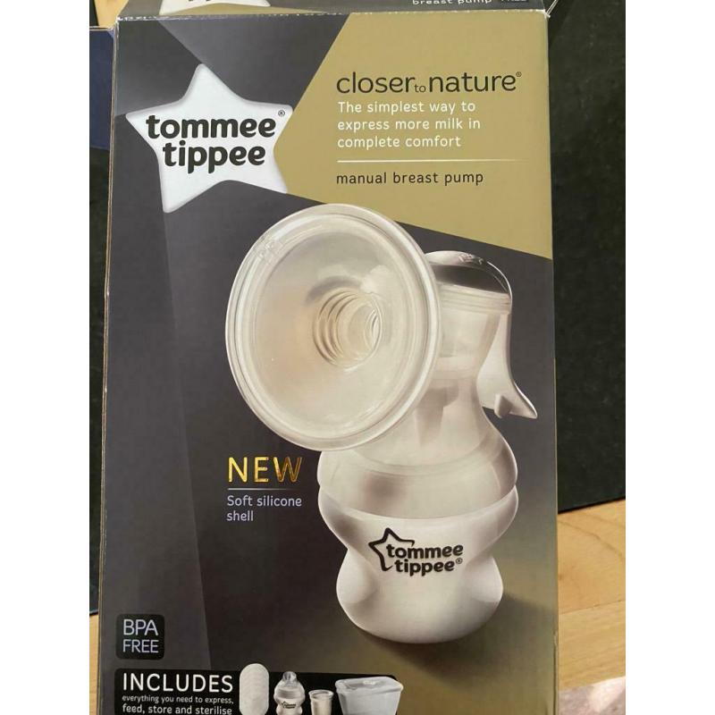Manual breast pump