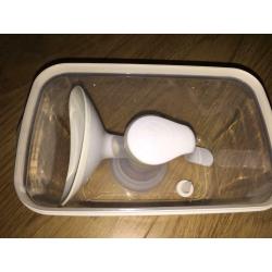 Tommee Tippee manual breast pump