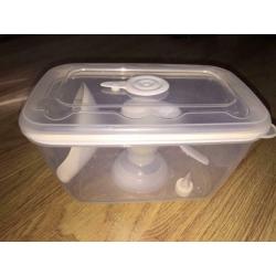 Tommee Tippee manual breast pump