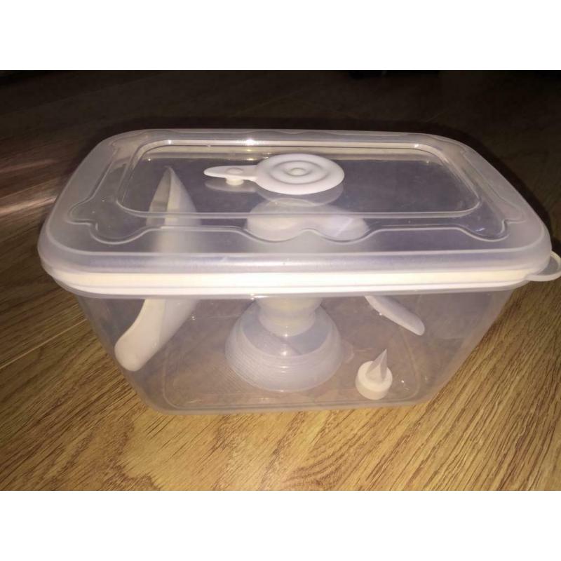 Tommee Tippee manual breast pump