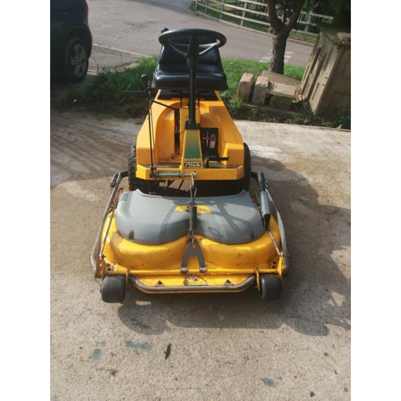 Recently serviced used Stiga Villa, President HST Ride, On Mower. Price reduced for quick sale...