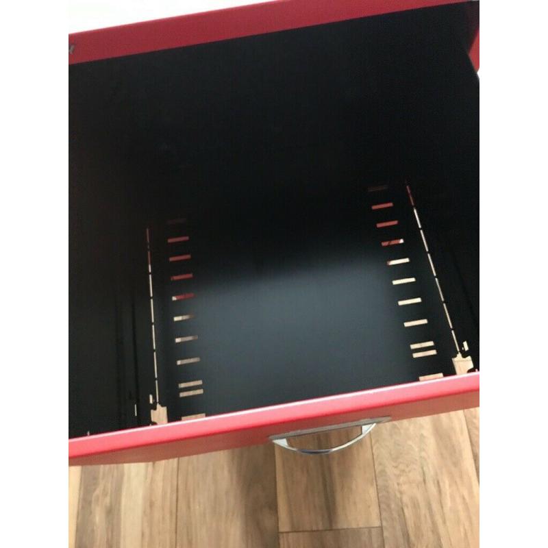Bisley Filing Cabinet ????