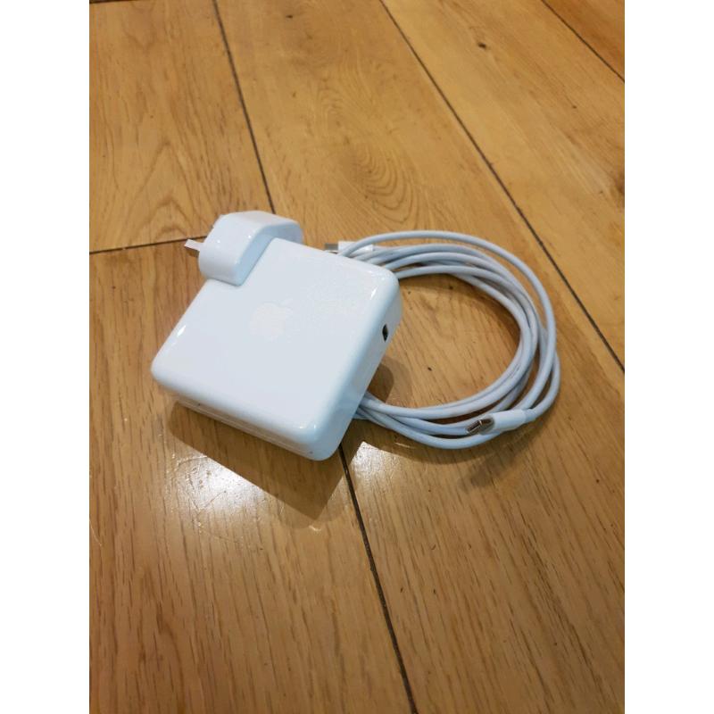 Apple 61W USB-C Power Adaptor Charger
