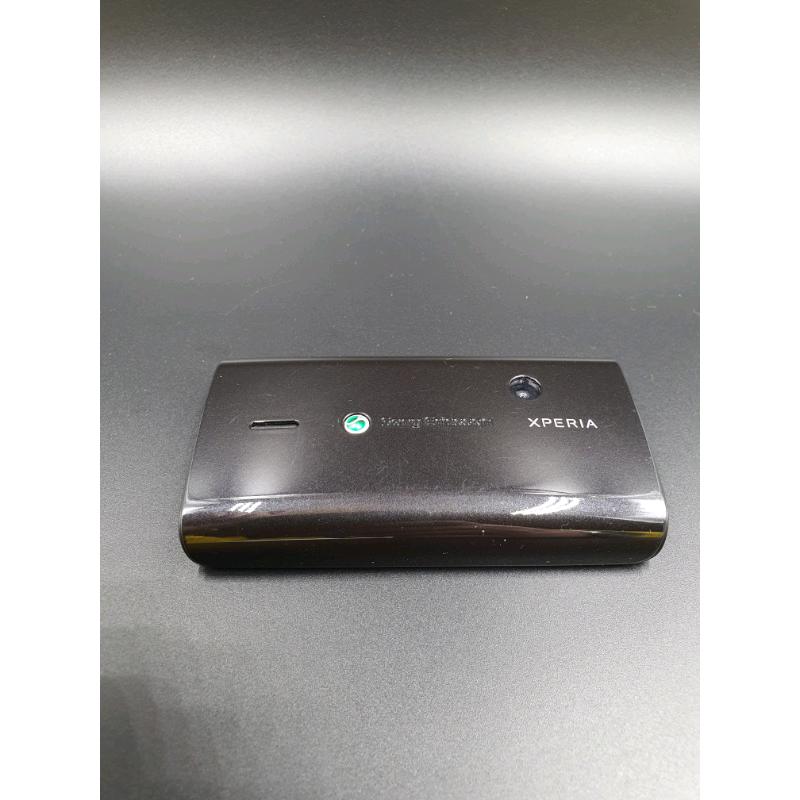 Sony Xperia X8