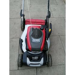 Mountfield SP535 HW petrol lawn mower with Honda GCV190 auto choke engine