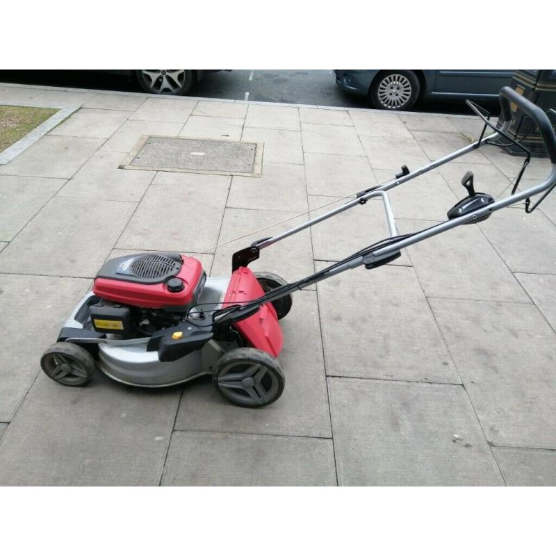 Mountfield SP535 HW petrol lawn mower with Honda GCV190 auto choke engine
