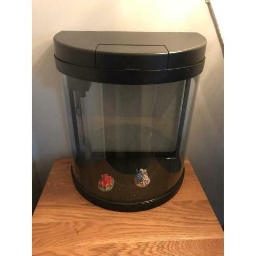 Interpet 19L half moon fish tank