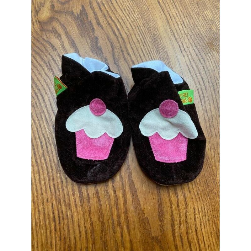 Leather cupcake baby shoes size 6-12 months
